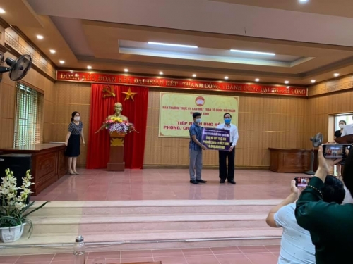 Hoạt động từ thiện